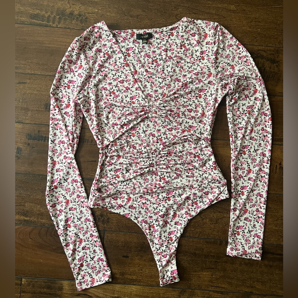 AFRM Gimli bodysuit small - Picture 2 of 2